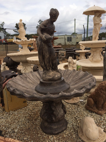 Pourer lady on medium scollup fountain
